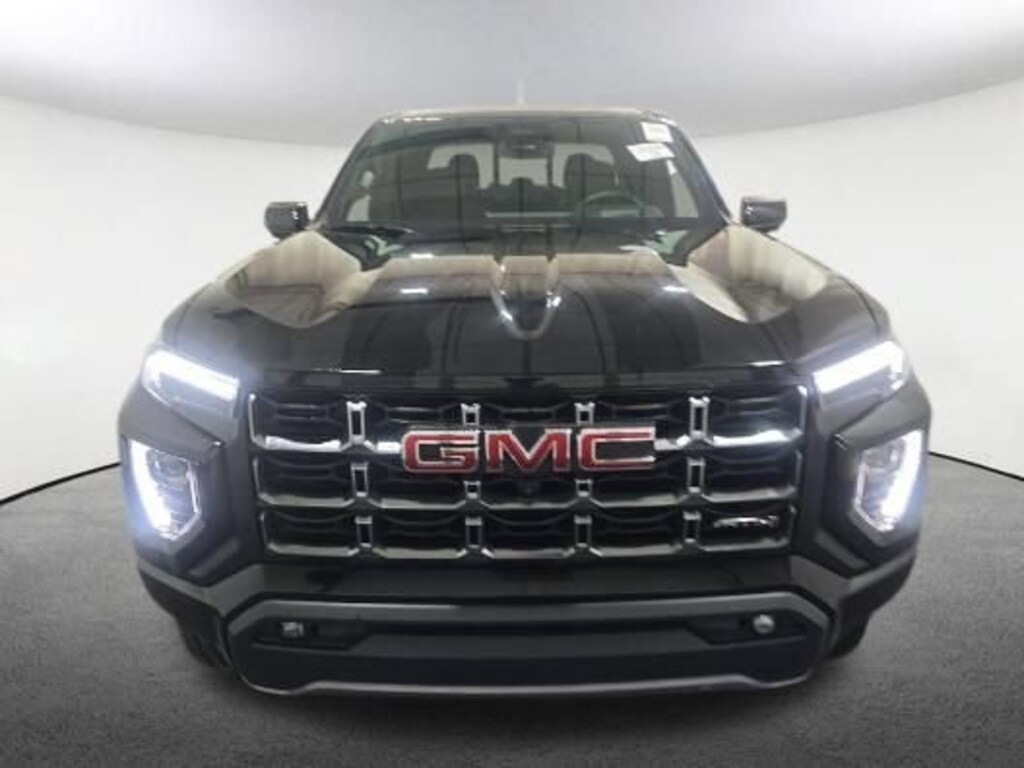 Used 2025 GMC Canyon AT4 Truck Crew Cab