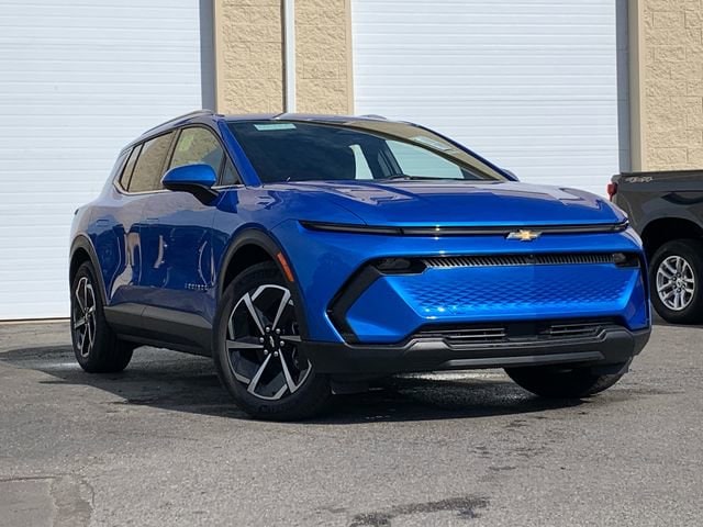 2026 Chevrolet Equinox EV 2LT's photo