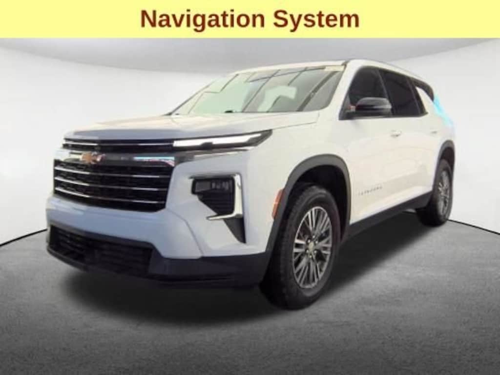 Used 2025 Chevrolet Traverse LT SUV