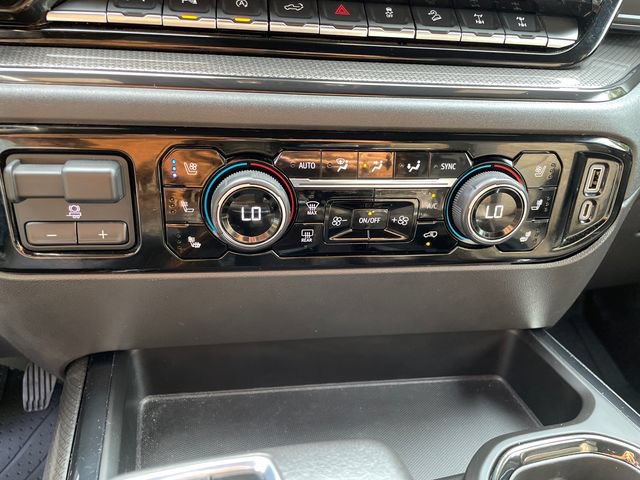 2022 Chevrolet Silverado 1500 ZR2 - Photo 35
