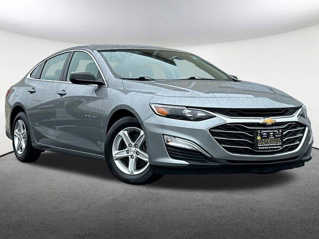 Used 2023 Chevrolet Malibu 1FL with VIN 1G1ZC5ST5PF173600 for sale in Mendon, MA