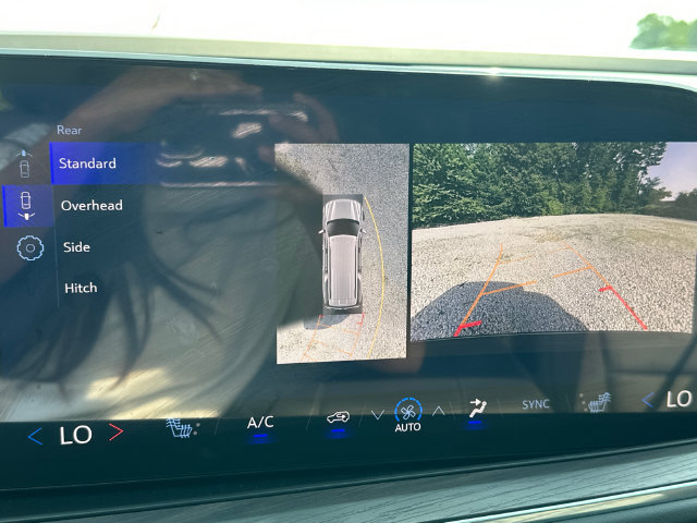 2026 Chevrolet Suburban Z71 - Photo 35