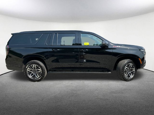 2026 Chevrolet Suburban Z71 - Photo 15