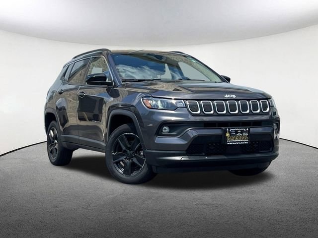 Used 2022 Jeep Compass Latitude with VIN 3C4NJDBB7NT124771 for sale in Mendon, MA