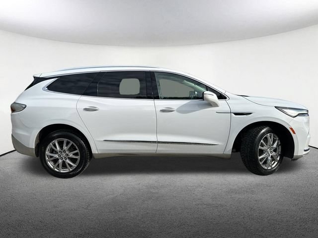 2023 Buick Enclave Essence - Photo 17
