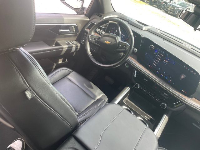2025 Chevrolet Tahoe LS - Photo 23