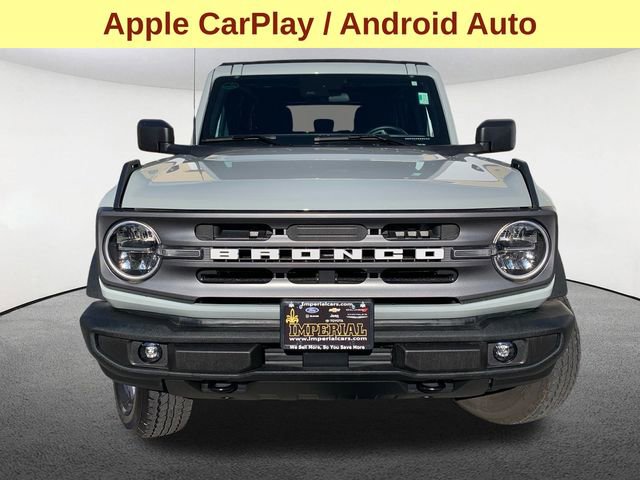 2023 Ford Bronco Base photo 3