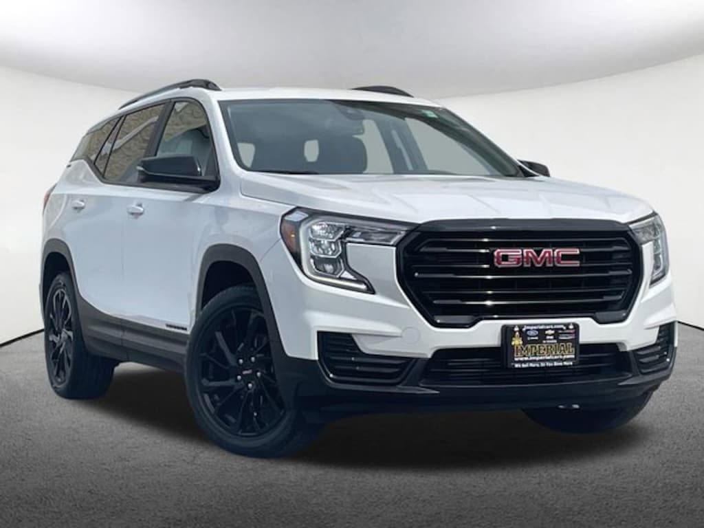 Used 2023 GMC Terrain SLE SUV