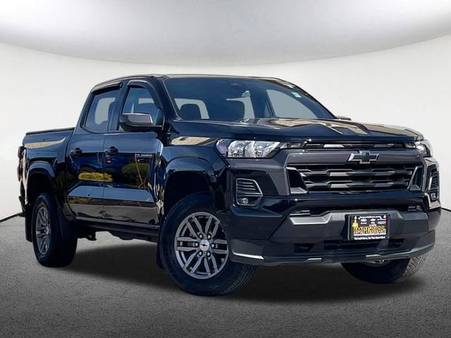 Used 2023 Chevrolet Colorado LT with VIN 1GCGTCEC6P1231466 for sale in Mendon, MA