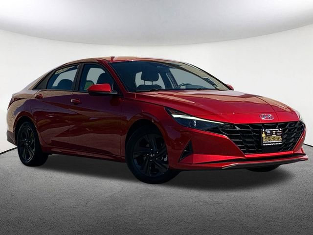 2021 Hyundai Elantra SEL Convenience photo 2
