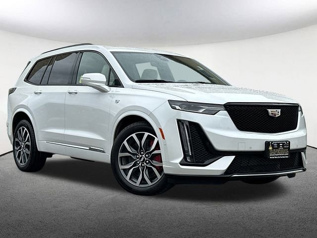 Used 2023 Cadillac XT6 Sport with VIN 1GYKPGRS6PZ168162 for sale in Mendon, MA