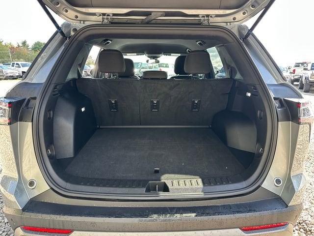 2025 Chevrolet Equinox LT - Photo 15