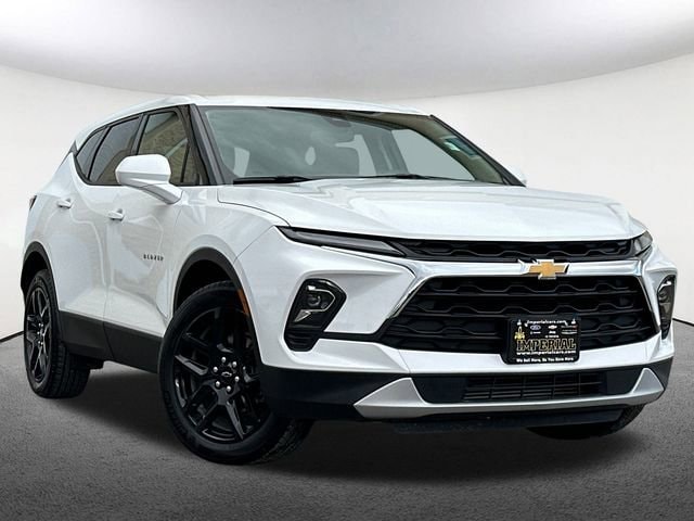 Used 2024 Chevrolet Blazer LT with VIN 3GNKBHR40RS186305 for sale in Mendon, MA