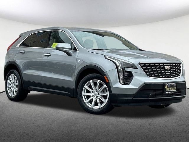 Used 2023 Cadillac XT4 Luxury with VIN 1GYFZBR46PF170981 for sale in Mendon, MA