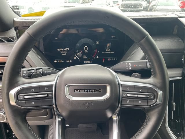 2025 GMC Yukon Denali - Photo 32