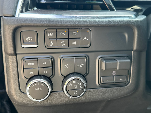 2026 Chevrolet Suburban Z71 - Photo 29