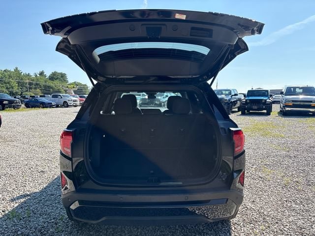 2025 GMC Terrain Elevation - Photo 13
