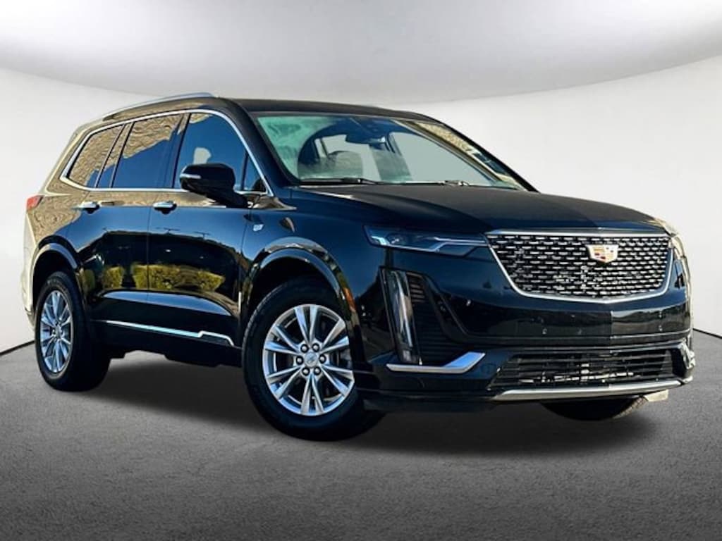 Used 2025 CADILLAC XT6 Luxury SUV