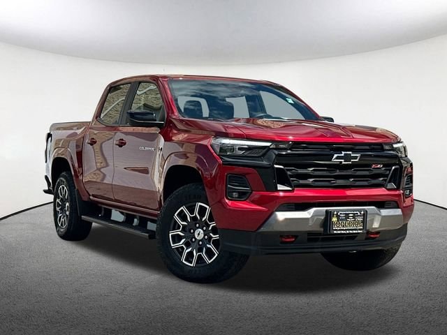 Used 2023 Chevrolet Colorado Z71 with VIN 1GCPTDEK2P1242977 for sale in Mendon, MA