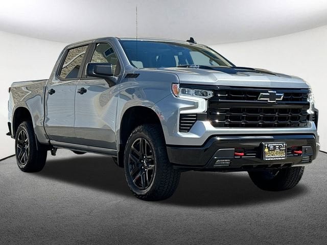 Used 2024 Chevrolet Silverado 1500 LT Trail Boss with VIN 3GCUDFE80RG453082 for sale in Mendon, MA