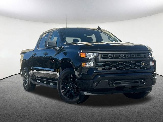 Used 2024 Chevrolet Silverado 1500 Custom with VIN 1GCPDBEK6RZ363615 for sale in Mendon, MA