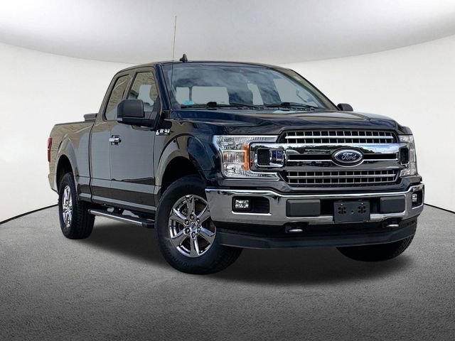 2019 Ford F-150 XLT photo 2