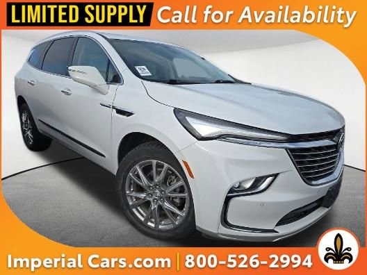 2023 Buick Enclave Essence AWD's photo