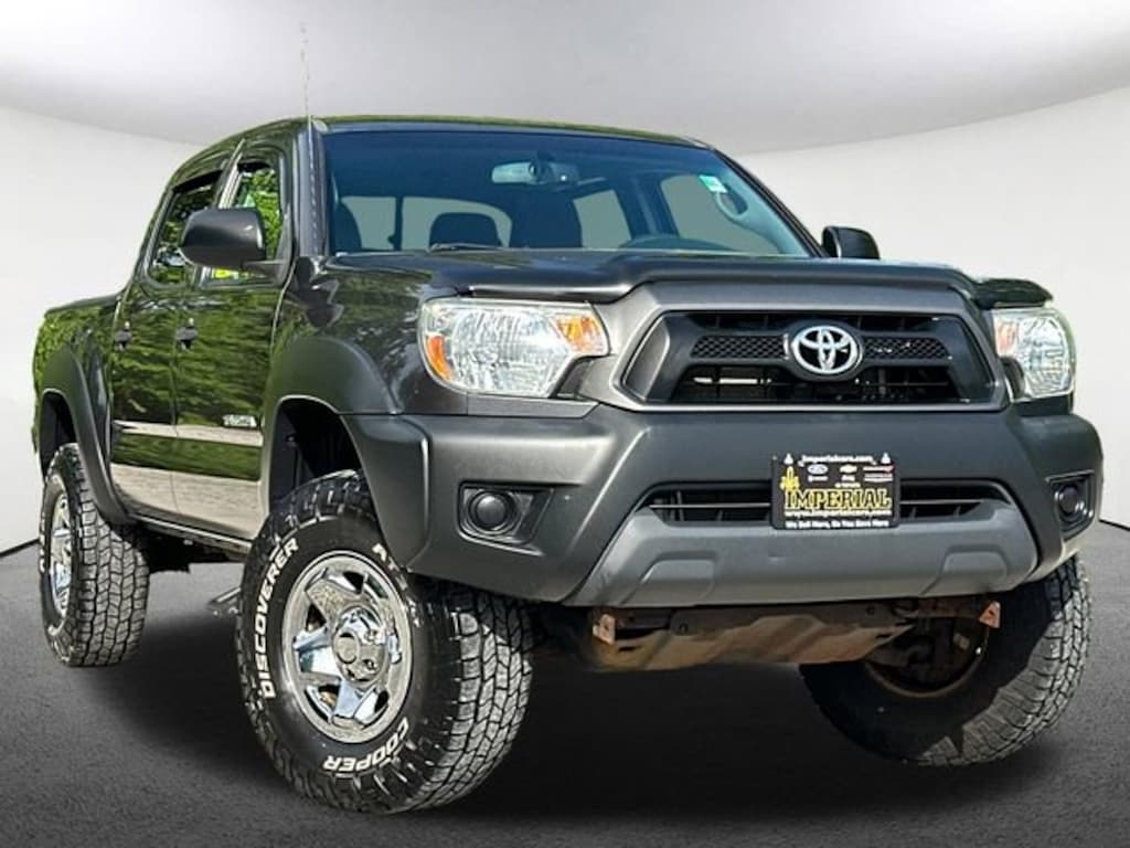 Used 2015 Toyota Tacoma Truck Double Cab
