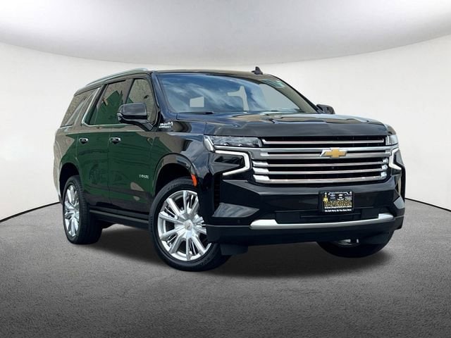 Used 2021 Chevrolet Tahoe High Country with VIN 1GNSKTKL4MR180796 for sale in Mendon, MA