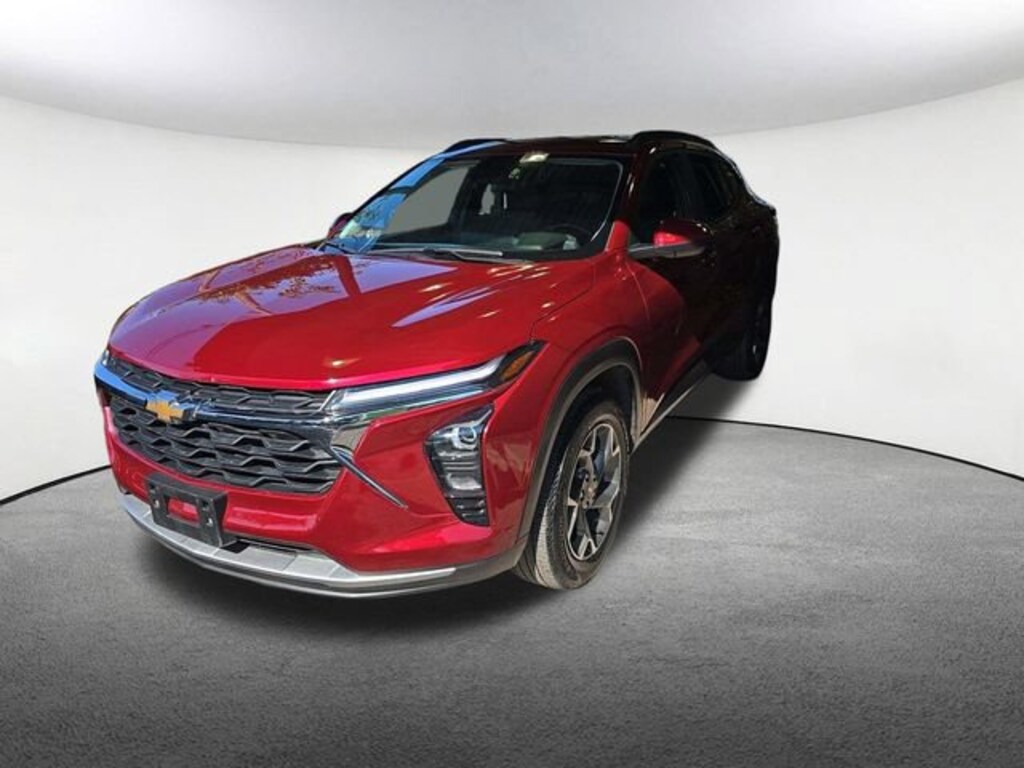 Used 2025 Chevrolet Trax LT SUV