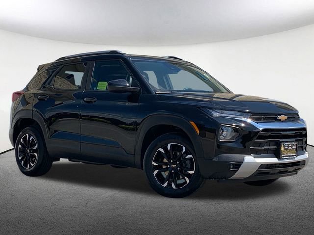 2023 Chevrolet Trailblazer LT photo 2