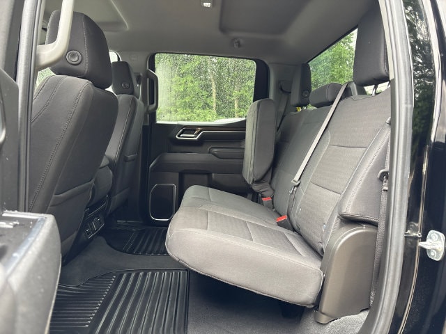 2025 Chevrolet Silverado 1500 LT - Photo 17