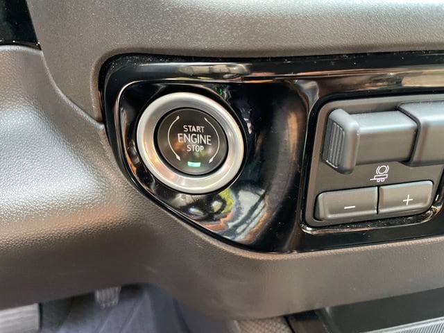 2022 Chevrolet Silverado 1500 ZR2 - Photo 37