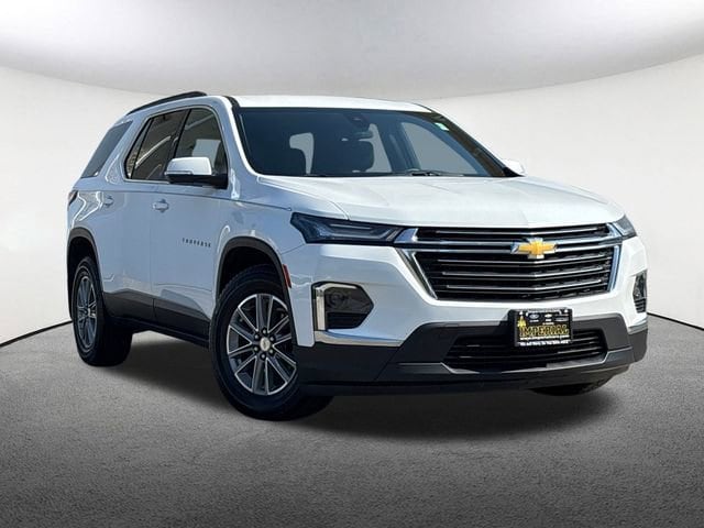 Used 2023 Chevrolet Traverse 1LT with VIN 1GNEVGKW9PJ204177 for sale in Mendon, MA