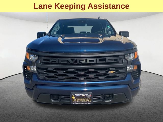 2023 Chevrolet Silverado 1500 Custom photo 2