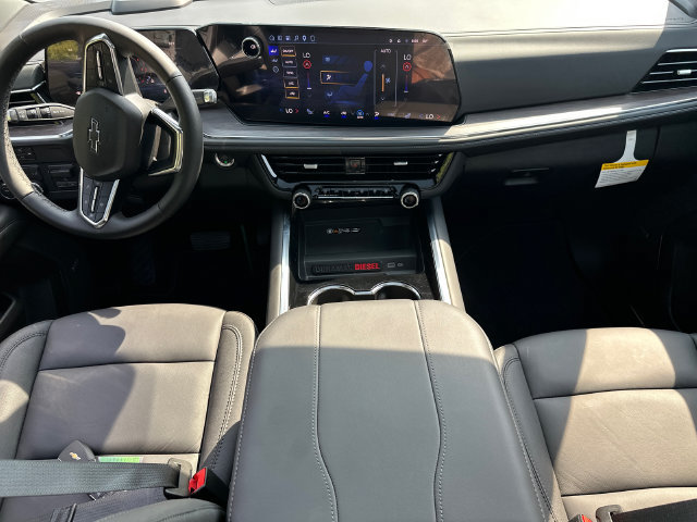 2026 Chevrolet Suburban Z71 - Photo 23