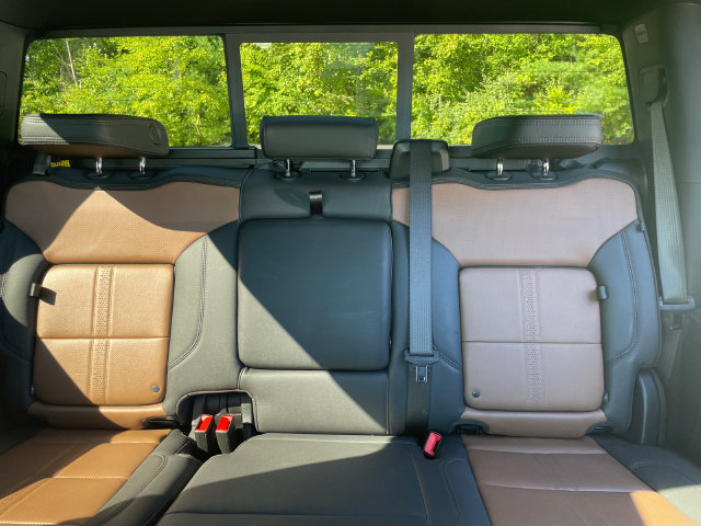 2025 Chevrolet Silverado 2500HD High Country - Photo 37