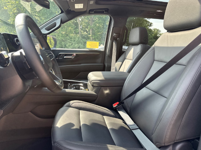 2026 Chevrolet Suburban Z71 - Photo 40