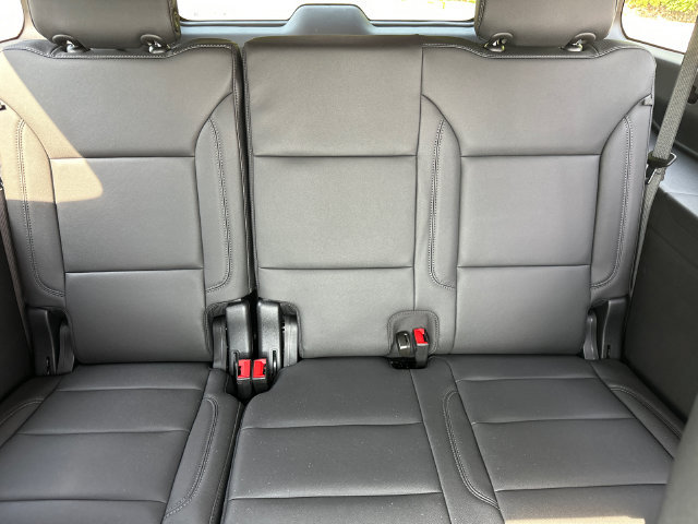 2026 Chevrolet Suburban Z71 - Photo 21