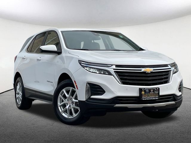 2023 Chevrolet Equinox LT photo 2
