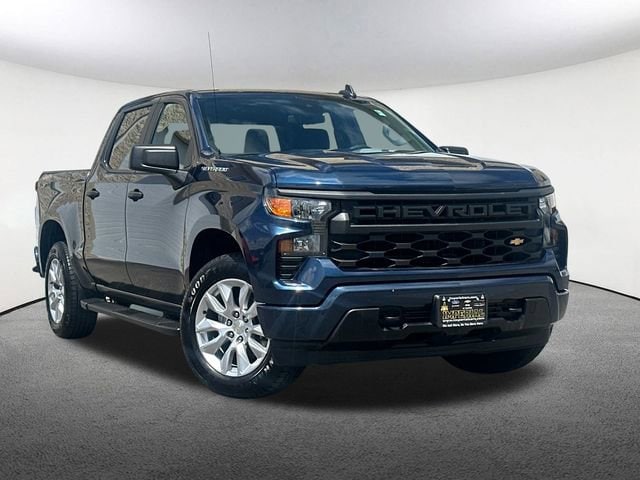 Used 2023 Chevrolet Silverado 1500 Custom with VIN 3GCPDBEK2PG134653 for sale in Mendon, MA