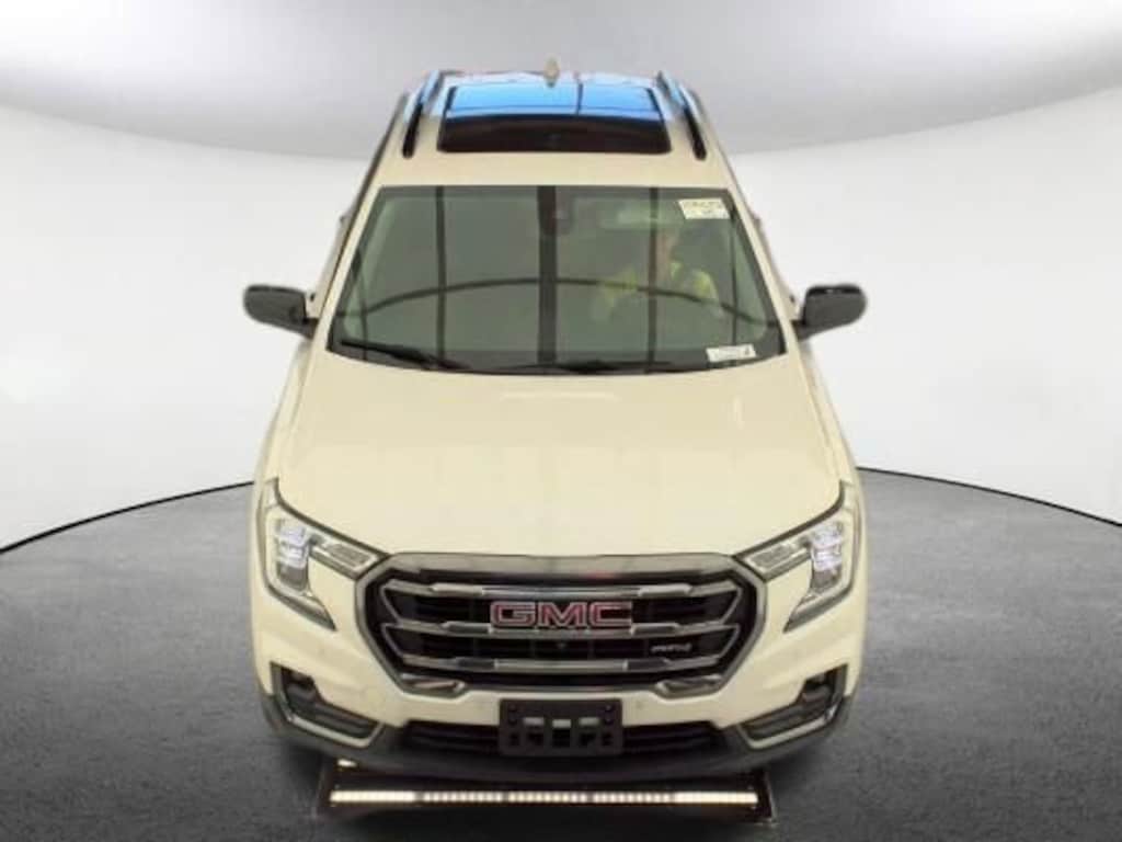 Used 2022 GMC Terrain AT4 SUV