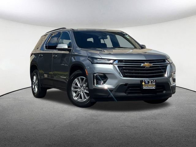 Used 2023 Chevrolet Traverse 1LT with VIN 1GNEVGKW0PJ199242 for sale in Mendon, MA