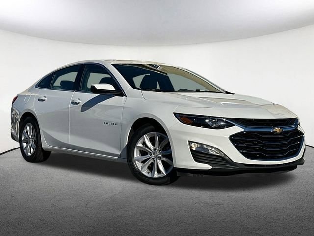 Used 2023 Chevrolet Malibu 1LT with VIN 1G1ZD5ST4PF244427 for sale in Mendon, MA