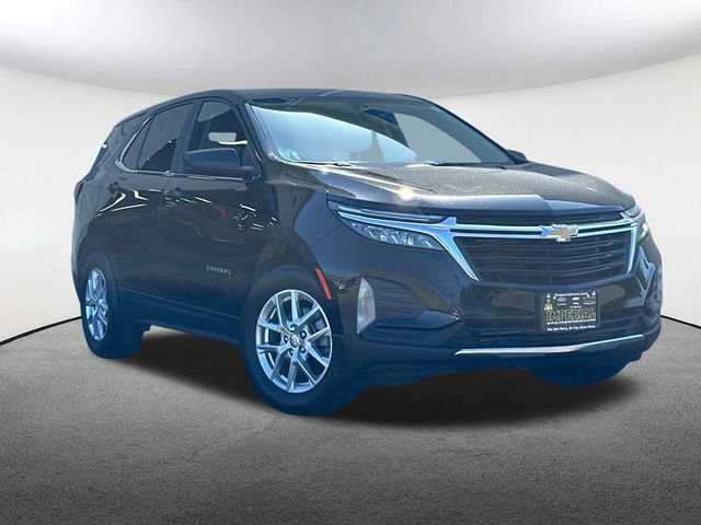 2022 Chevrolet Equinox LT photo 2