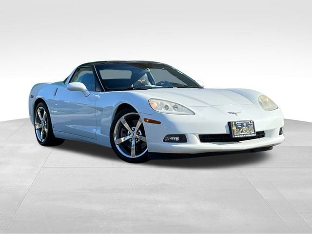 Used 2008 Chevrolet Corvette Base with VIN 1G1YY26W585135114 for sale in Mendon, MA