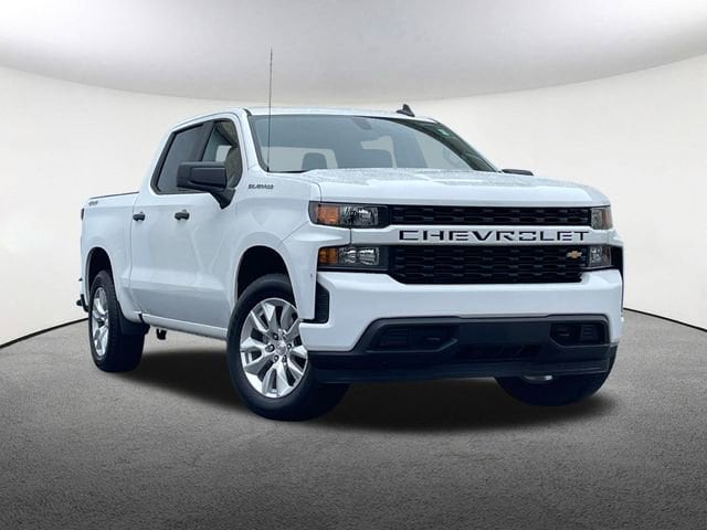 Used 2021 Chevrolet Silverado 1500 Custom with VIN 1GCPYBEK9MZ372662 for sale in Mendon, MA