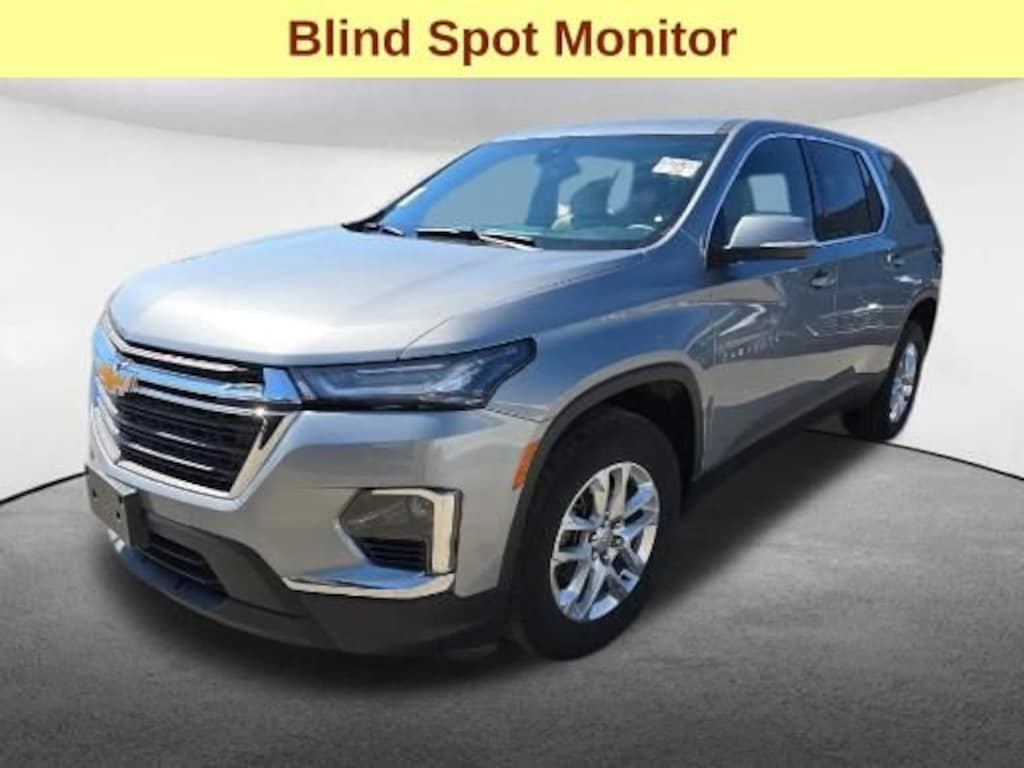 Used 2023 Chevrolet Traverse LS SUV