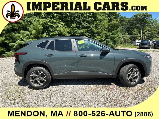 2026 Chevrolet Trax LT - Photo 13