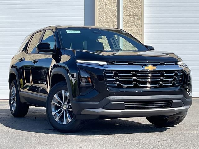 2026 Chevrolet Equinox LT photo 2